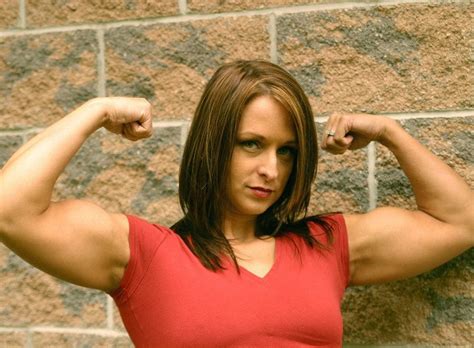 Video sindy monica yang lagi viral. Biceps of Love: Lisa Thexton.