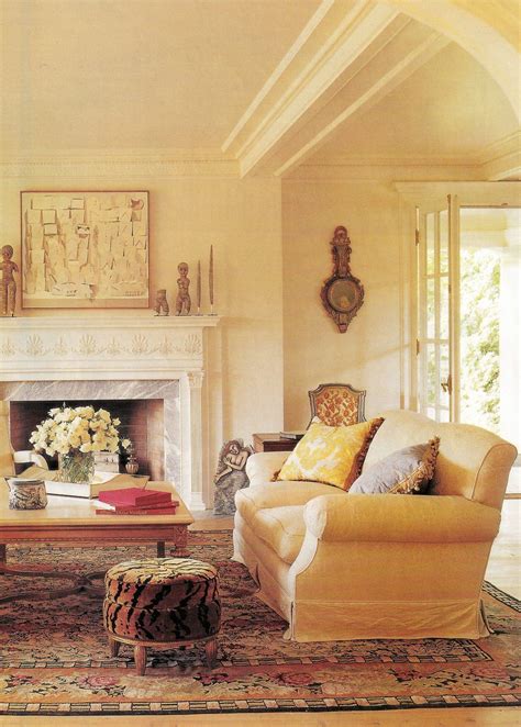 10 Yellow Wall Living Room Ideas
