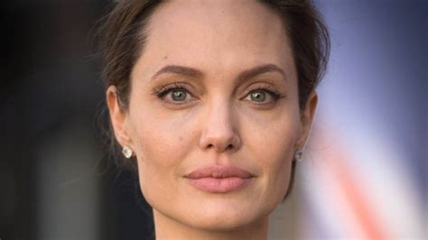 Inside Angelina Jolies Life As A Single Mom