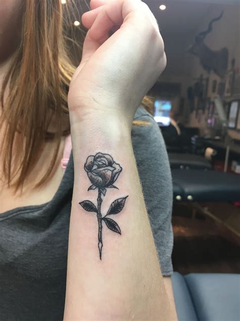 Cool Rose Tattoos On Arm Ideas