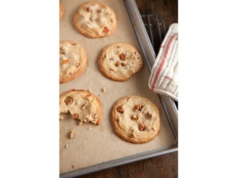 Beat for several minutes, scraping down the sides of the bowl as needed. 10 Best Paula Deen Chocolate Chip Cookies Recipes