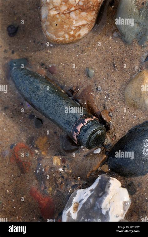 Cannon Shells Hi Res Stock Photography And Images Alamy