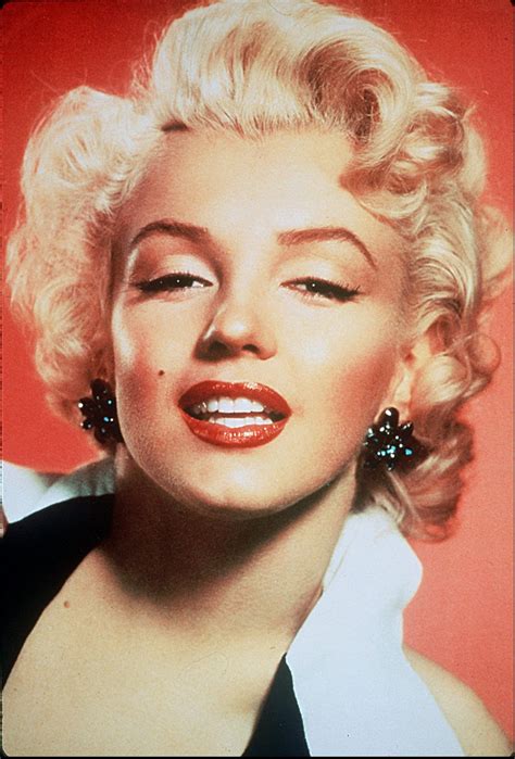 The official facebook page of marilyn monroe. What Marilyn Monroe Taught Me About Feminism | by Brooklyn ...