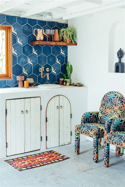 11 Unique Tile Backsplashes That Make The Case For Decorating With
