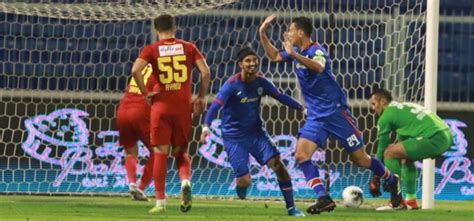 وقد قدم العديد من النجوم للعديد من أندية المملكة العربية السعودية أو المنتخبات السعودية سواء كان ذلك. فيديو : هدف كريم العواضي في الدقيقة الاخيرة ضد نادي ضمك ...