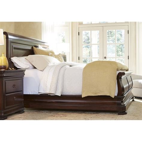 Universal Furniture Reprise Queen Sleigh Bed In Rustic Cherry Homesquare
