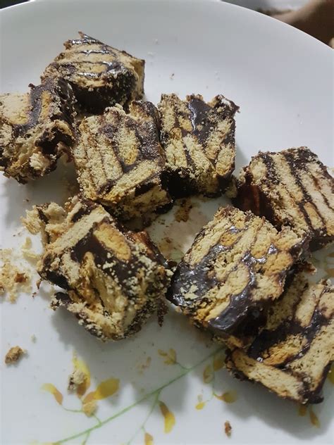 Kek cokelat 7 minit ini lebih besar dan moist. Afzal Mazlan: Cara buat Kek Batik termudah untuk isteri ...