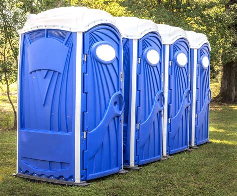 4 Reasons You Should Rent Porta Potties For Your Next Event