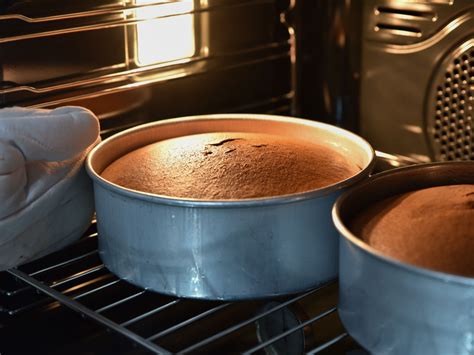 Pastry Chefs Give Us Tips On How To Make Baking A Cake Easier
