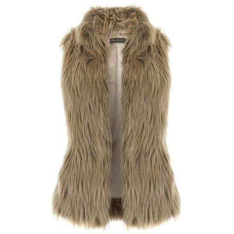 Glamorous, relaxed and affordable is at the heart of everything we do! Mint Velvet Neutral Faux Fur Gilet ($75) liked on Polyvore ...