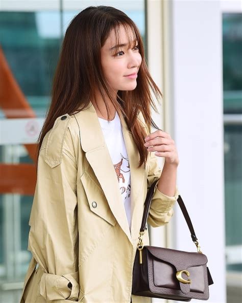 Lee Min Jung Is Gaining Fangirls With Her Surprisingly Savage Instagram