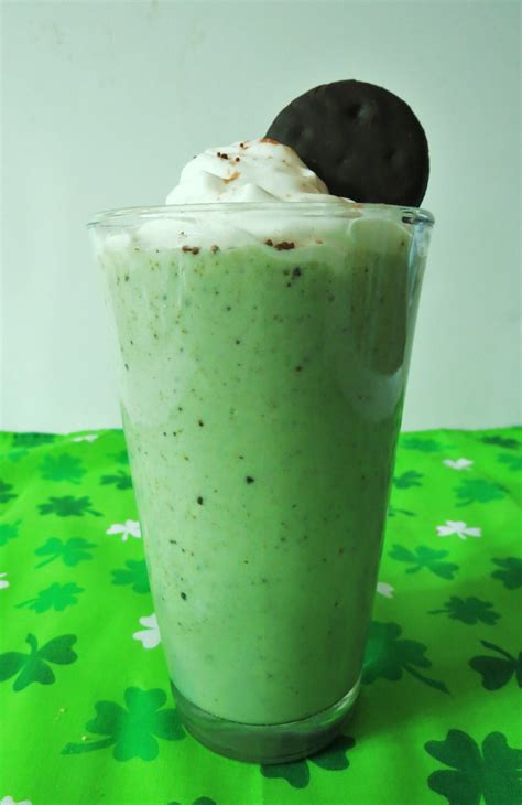 Healthy Shamrock Shake Pb P Design Healthy Afternoon Snacks Thin