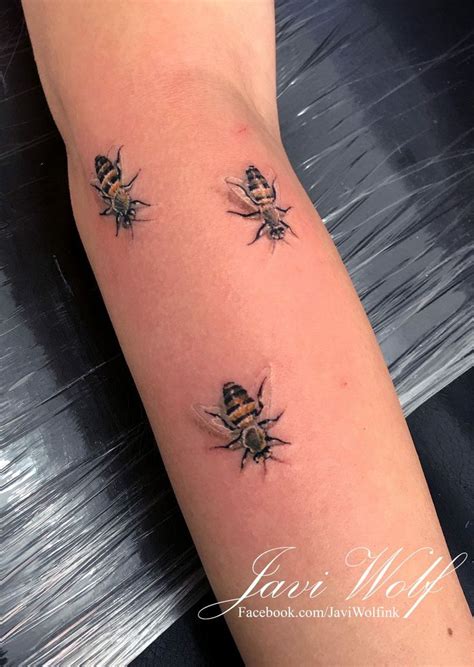 Pin By Aaron Johnson On Tattoo Bee Tattoo Body Art Tattoos Honey