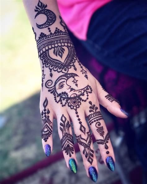 Henna Design With Moon Crescent Henna Tattoo Designs Hand Henna