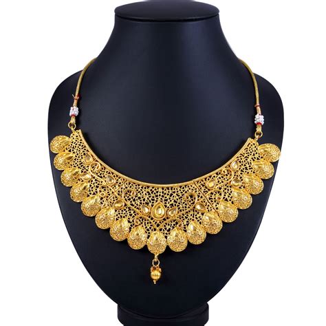 Buy Sukkhi Women Alloy Gold Plated Kundan Choker Necklace Set Size Online From Shopclues
