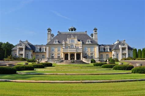 The Largest Estate In Birmingham Alabama Is Up For Auction And Were