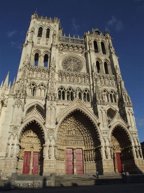 Achat et vente en ligne parmi des millions de produits en stock. File:Amiens cathedral 001.JPG - Wikimedia Commons