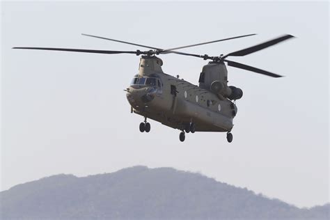 Iaf Inducts Boeing Chinook Helicopters Importance And Capabilities Of
