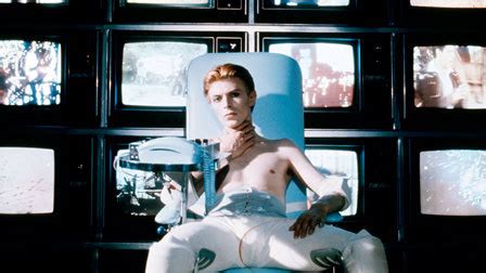 The story of an alien on an elaborate rescue mission provides the launching pad for nicolas roeg's visual tour de force. The Man Who Fell to Earth (1976) - The Criterion Collection