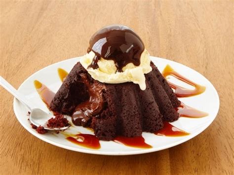 View all 40 amazon promo codes, coupons & free shipping codes that for jul 2021. How to Assemble the Molten Chocolate Cake | Recipes ...