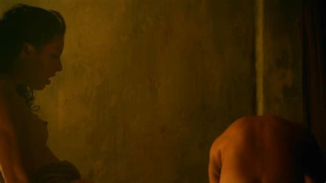 Delaney Tabron Nue Dans Spartacus Vengeance