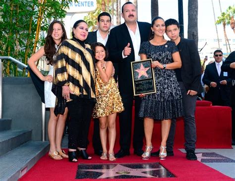 Escucha música de pepe aguilar en apple music. Hijo de Pepe Aguilar, arrestado en la frontera entre ...