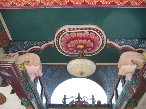 Memang best makan panas panas sebab atas bukit bendera sejuk sangat, tapi burger yee masin sikit ( nice view and cooling. Penang - Bukit Bendera - Penang Hill - Hindu Temple | Flickr