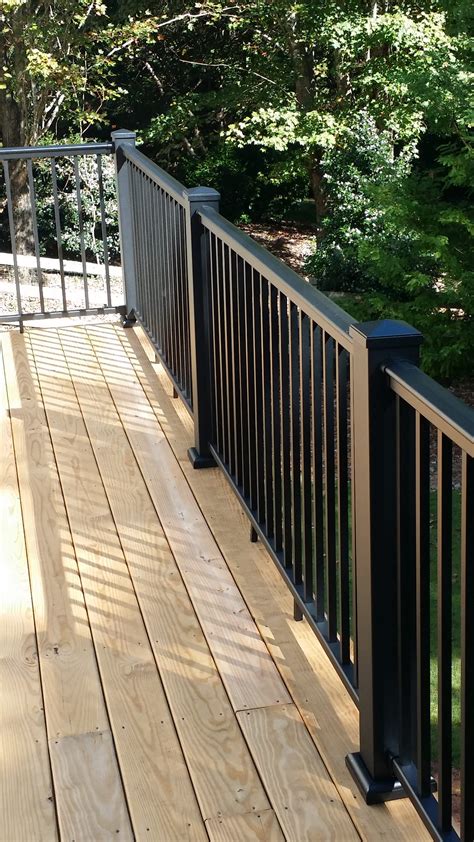 Integrity™ encore!™ aluminum hand railing features our concealed fastener system (cfs) rails that hide all fasteners for a beautifully sleek look for your deck, balcony, patio or porch. REDI RAIL- AFCO-Rail Aluminum Stair Railing Systems