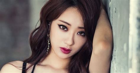 Netizens Claim That Shes The Sexiest Kpop Idol Daily K Pop News