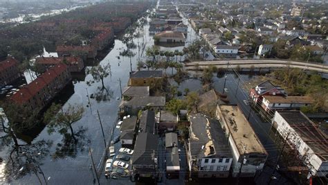 9 Photos Devastation After Hurricane Katrina