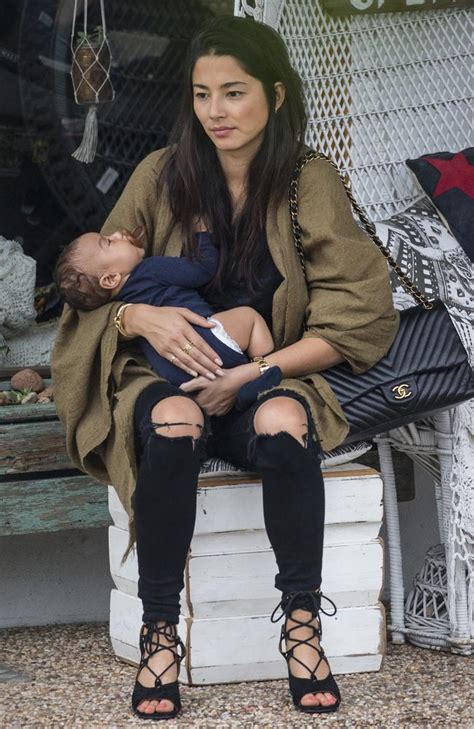 Elle a deux sœurs, bianca et giselle et un frère. Nicole Trunfio and Jessica Gomes adopt boho look during ...
