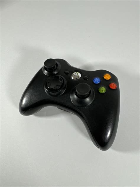 Microsoft Xbox 360 Slim Gears Of War 3 Limited Edition 320gb Red