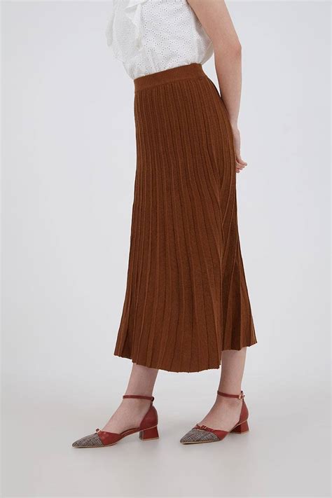 Sell Briny Knit Pleated Skirt Brown Skirts