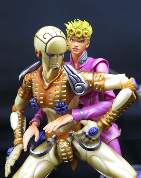Giorno Giovanna Gold Experience Pose Once Again Gold Experience S Ability To Turn Objects Into