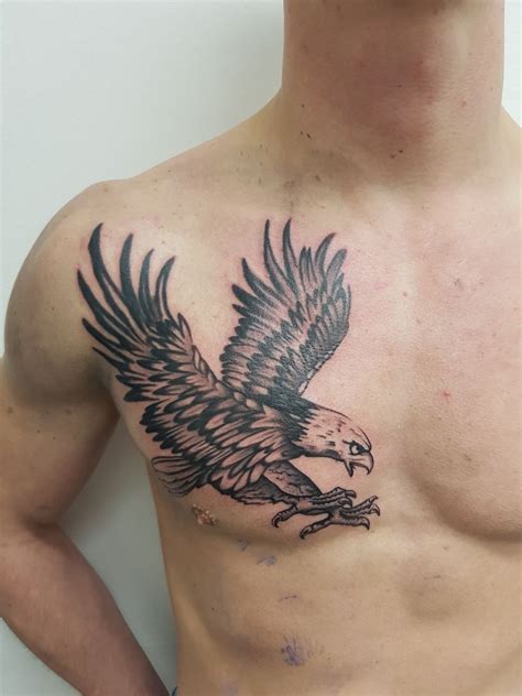 Eagle Tattoo On Chest Tatuagem Masculina Tatuagem Aguia