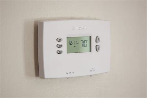 Typically it involves removing the cover plate to access the the 5000 series or the focuspro 5000 consists of three models: How to Change the Battery in a Honeywell Thermostat