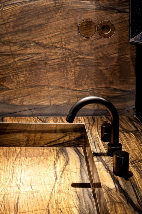 The Lap(r)is innovation by Van den Weghe is the perfect ...