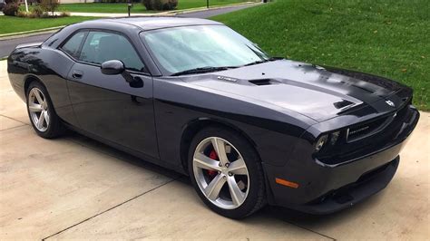 09 Dodge Challenger Srt8 Muscle Car Fun For A Discounted Price Youtube