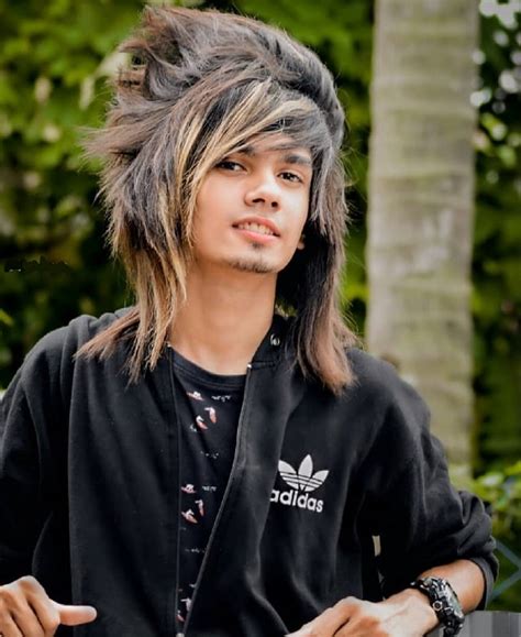15 Classy Emo Hairstyles For Boys 2022 Trend Child Insider