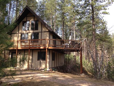 Single family discounts and greatect for retreats and families wanting to vacation together, etc. Cabin Deep in Black Hills near Silver City at Tailwaters ...