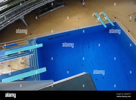 Olympic Diving Board Hi Res Stock Photography And Images Alamy