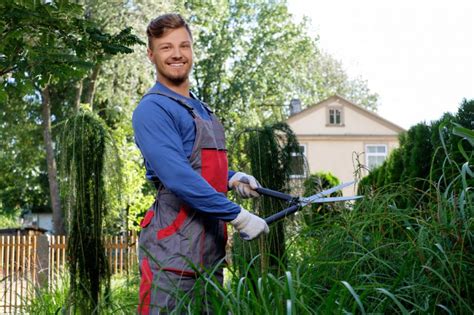 Groundskeeping And Landscaping Insurance