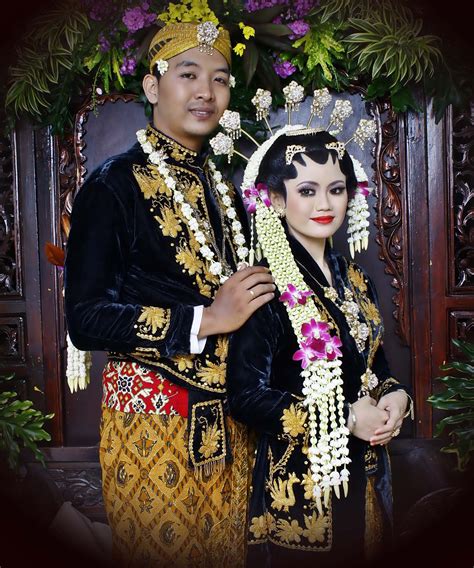 Foto Prewedding Baju Adat Jawa Timur Imagesee
