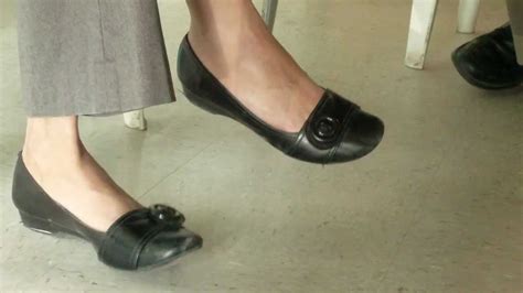 Candid Woman Shoeplay And Dangle Wearing Black Flats Youtube