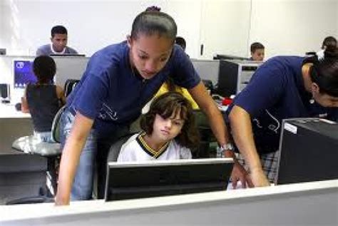 São Paulo Ampliará Programa De Inclusão Digital Nas Escolas Em 2014