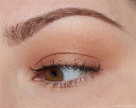 Too Faced Born This Way The Natural Nudes Eyeshadow Palette Review By
