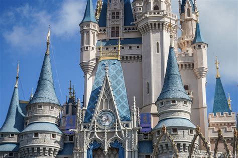 Photos Cinderella Castle Dreamlights Installation Has Started For 2018