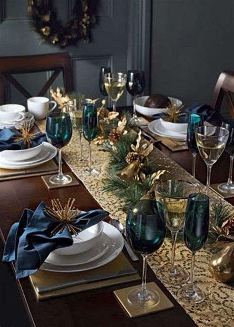 Idee per apparecchiare la tavola per la Vigilia di Natale - Tavola per