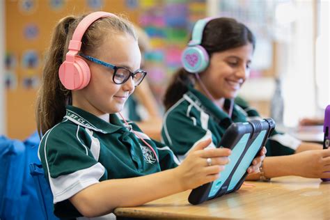 A memo was sent to parents with children enrolled at little zak's academy in narellan vale on tuesday night. Online Safety and Anti-Bullying Support » St Clare's ...