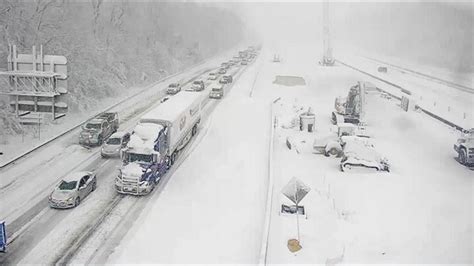 Hundreds Of Motorists Stranded All Night On Snowy Highway In Virginia United States Nz Herald